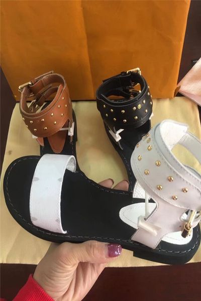 

Новый 2018 Роскошные Дизайнерская Обувь Женщины Сандалии Geunine Кожа Формальный Вече