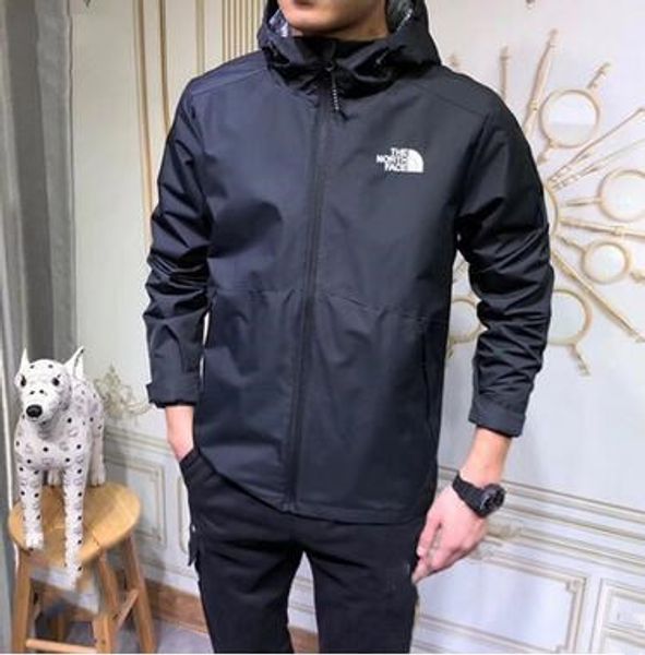 

18 new men's jacket outdoor leisure sports mountaineering windproof hooded jacket wild tide brand jacket, Black;brown