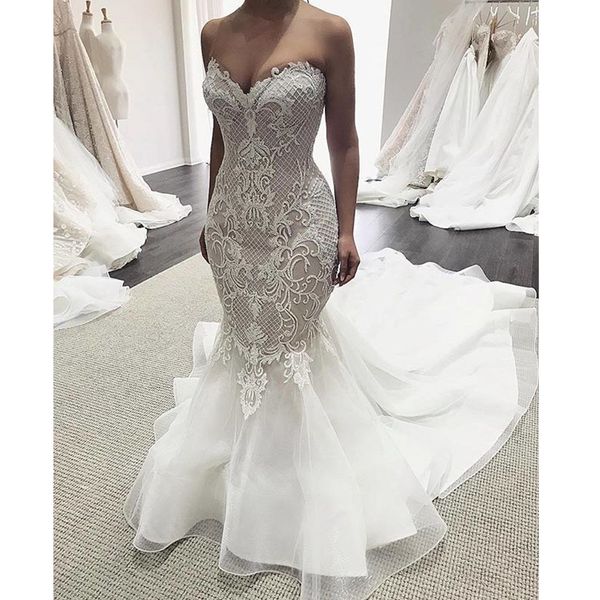 

vintage white sweetheart mermaid wedding dresses lace appliques tiered bottom chapel train bridal gown vestido de noiva
