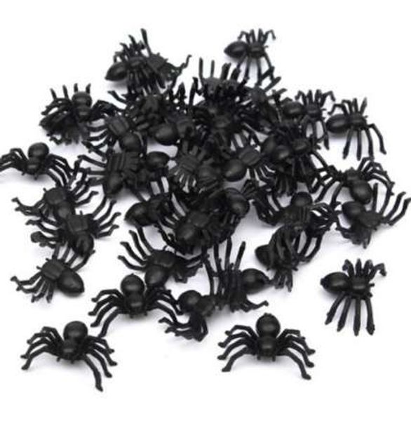 Utile 50 pezzi 2 * 1,4 cm plastica ragno nero decorazione di Halloween forniture per festival divertenti scherzi giocattoli decorazione prop realistico