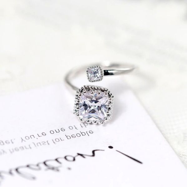 

2018 fashion new simple atmospheric design temperament square diamond ring domineering design ring adjustable size women's ring, Silver