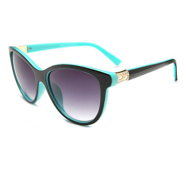 

2606 designer sunglasses outdoor eyeglasses pc shades sunglasses frame mirrors classic fashion luxury lady adumbral for brand women, White;black