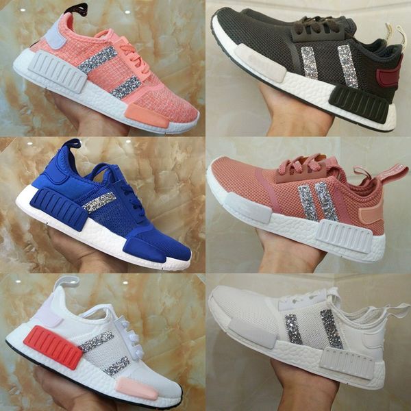 

Cheap Brand R1 Primeknit Tri color Pink Black Triple OG Running Mens Shoes R1 Runner Primeknit Sneakers Originals Classic Casual Shoe