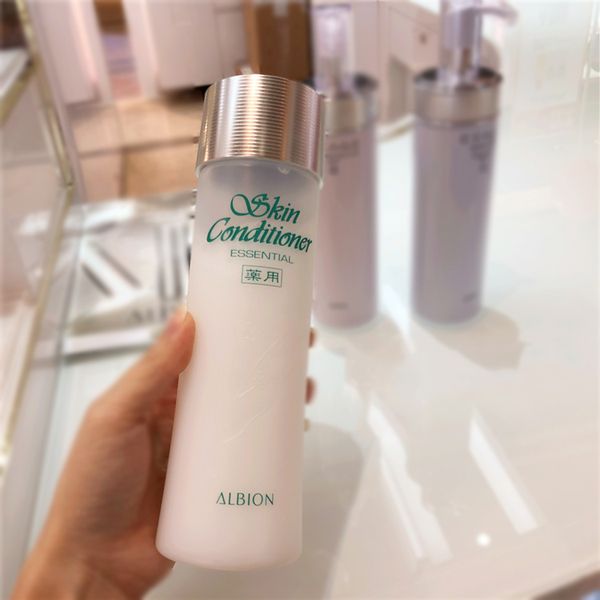 

japan albion skin conditioner essential liquid toner 330ml 2018