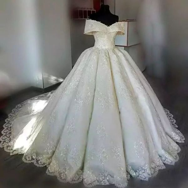 Schulterfreie Brautkleider mit vollständiger Applikation, Spitze, Ballkleid, ärmellos, mit Schleppe, Brautkleider, maßgeschneidertes Couture-Tüll-Brautkleid