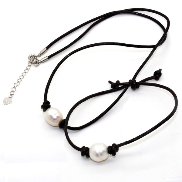 

freshwater pearl jewelry set fashion white pearl leather cord necklace and bracelet given to the mother's surprise gift, Bronze;silver