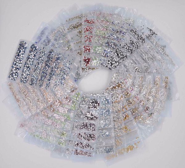 

1728pcs rhinestones for nail art glass multi-size nail crystal rhinestone art decorations diy flat back crystals strass, Silver;gold