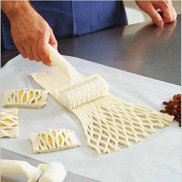 Hot Branco Rolling Pins Ferramentas de Pastelaria Imprensa bolinhos de massa de Pão Biscoito De Pizza Pizza Pastelaria Lattice Roller Cutter Cozinha