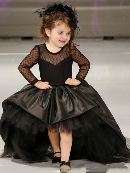 

2019 cute flower girls dresses for weddings long sleeves lace appliques black short high low bow birthday girl communion pageant gowns, White;blue