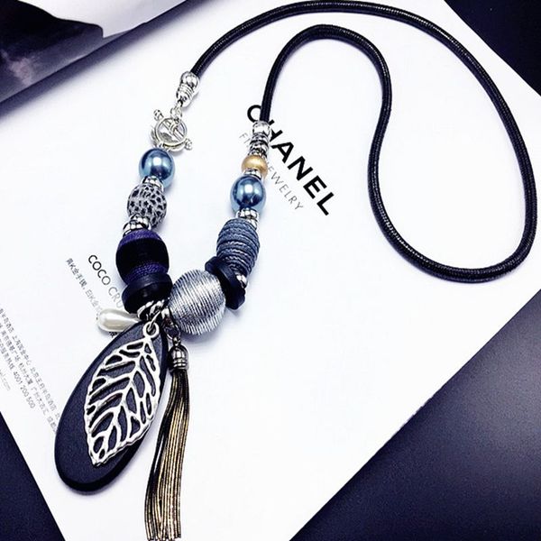

2017 new autumn and winter leaf necklace, elegant temperament, women's accessories, pendants, long sweater chain jewelry, Silver