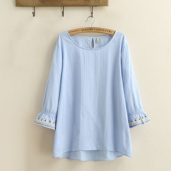 

fashion spring summer 2018 new large size women's 3/4 sleeved jacquard embroidered shirt female loose speaker sleeve blouse a294, White