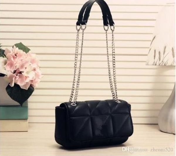 

AAAAAS2018 best selling single shoulder bag, European and American fashion lady, shoulder bag, high quality fashion skew bag, free delivery.