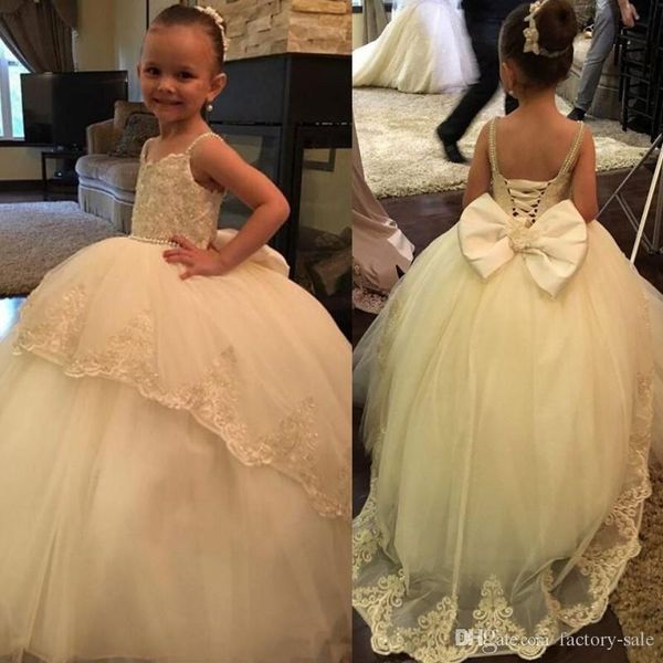 Flower Girl Dresses Vintage Wedding Party Lace Bateau Neck Chapel Train Tutu Child First Holy Comunion Dress