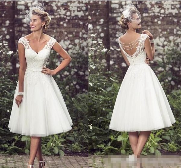 

элегантный чай длина свадебные платья 2018 старинные ретро v шеи cap рукава аппликации кружева тюль бальное платье короткие свадебные платья, White