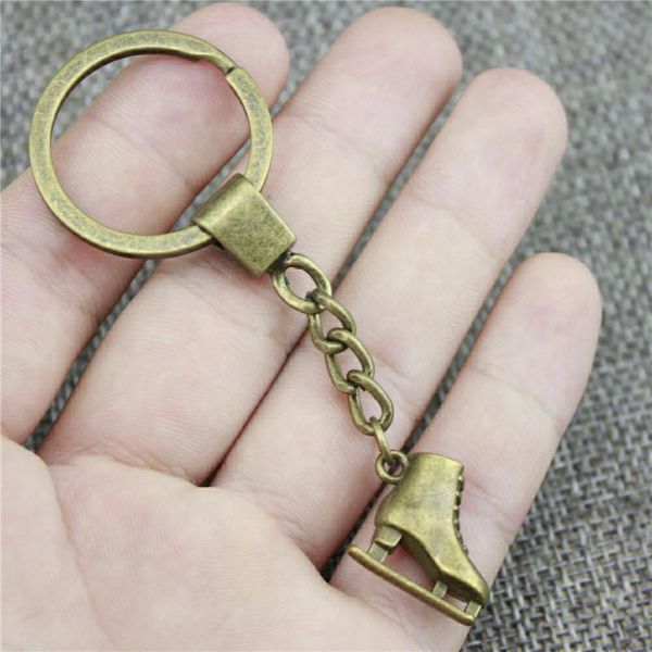 

6 pieces key chain women key rings couple keychain for keys skates 21x18x6mm, Slivery;golden