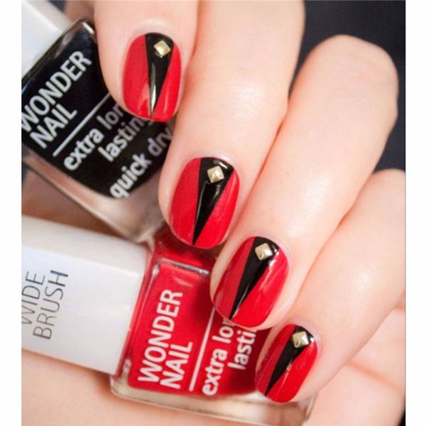 

24pcs/set red bride nail art tip black triangle girls women fingernail decoration full cover false nails with glue, Red;gold
