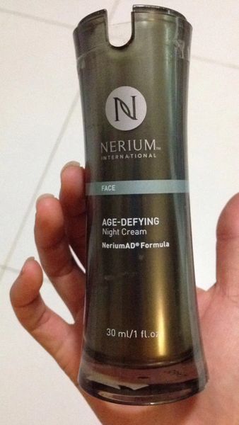 

Новый пакет обновления!!! Горячие продажи Nerium AD ночной крем и дневной крем 30 мл ухо