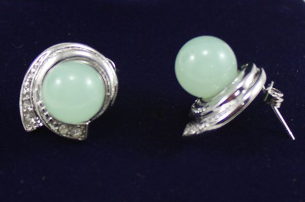 

elegant 8mm green natural stone earrings, Golden;silver