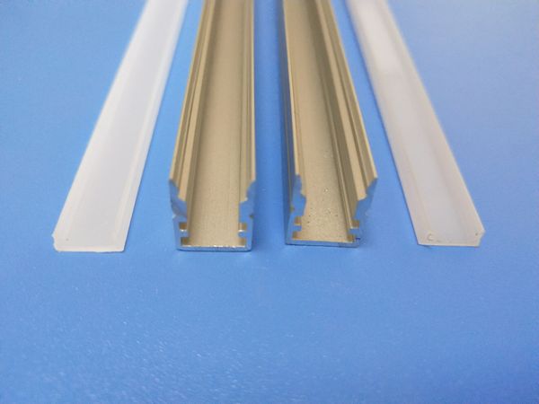 Estrusione di profilo in alluminio anodizzato per strisce flessibili led Bar Light