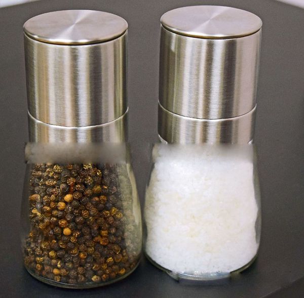 

Glass Suit Grinder Hand Muller Stainless Steel Manual Grinder Pepper Glass Pepper Mills with Ceramic Grinding Core 1 Set = 2 Pieces