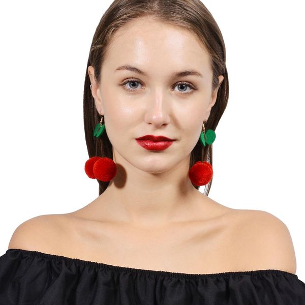 Nette Korea Stil Quaste Ohrringe Haar ball Kirsche Form Baumeln Ohrringe Für Frau Kleidung Schmuck Zubehör Geschenke
