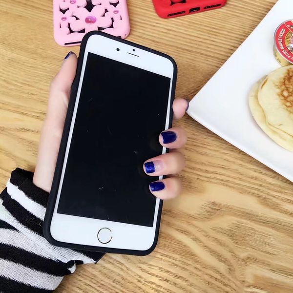 

factory sell for samsung s7 hollow out case daisy flower silicone mobile dissipate heat case for iphone x hollow out case