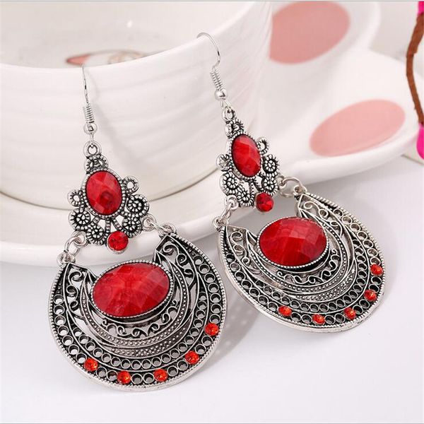 

wholesale- popular palace vintage pierced engraved earrings 2017 new jewelry rhinestone trendy earrings ing, Golden;silver