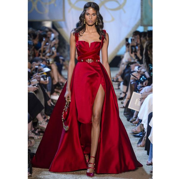 Elie Saab Kırmızı Overskirt Gelinlik Modelleri Kare Boyun Yan Bölünmüş Abiye giyim Sweep Tren vestidos de fiesta Saten Örgün Elbise