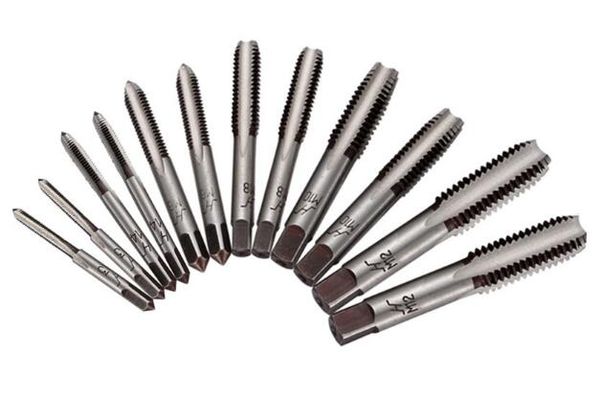 Kostenloser Versand 2 stücke Hand Schraube Tap Schraube Gewinde M4 M5 M6 M7 M8 M10 M12 Gewinde Werkzeug Metric stecker Tippen Set Bohrer Set Tap Sterben