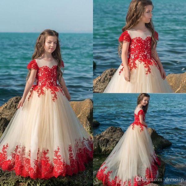 Bohemian Dantel Çiçek Kız 'Elbiseler Kat Uzunluk Küçük Kızların Düğün Parti Elbiseler Yay Kanat