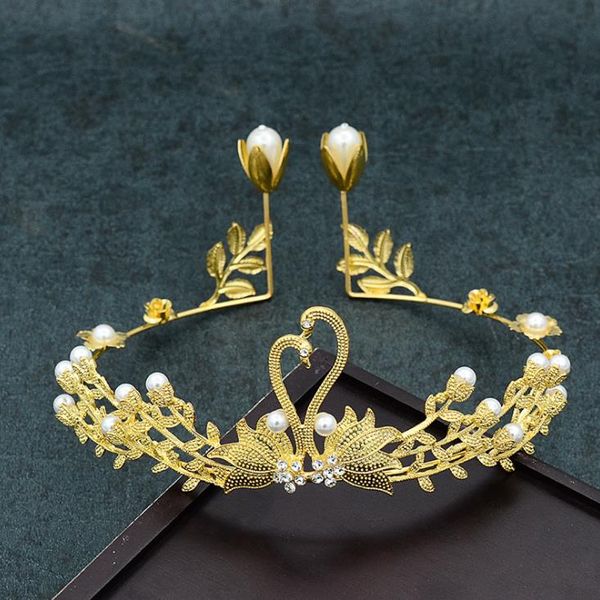 

new swan cake baking accessories, hoop, gold accessories, p studio, p accessories, crown brides, Silver