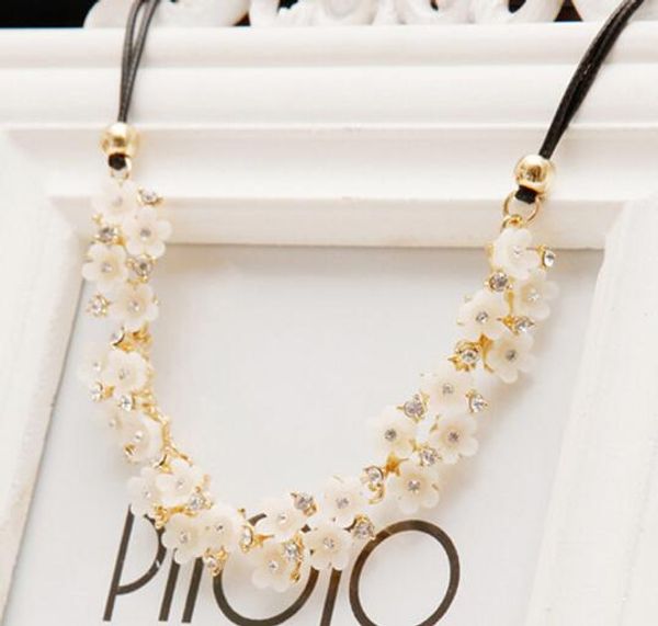 

korean style small fresh daisies simple water drill flower skin rope short necklace collarbone chain fashion classic delicate, Silver