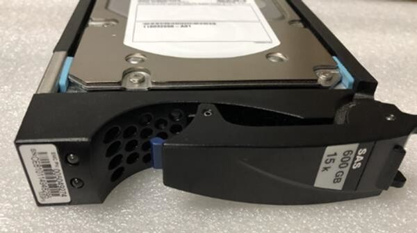 

005049272 005049274 600g 15k sas 3.5" hard disk for vnx 5100 5300 5500