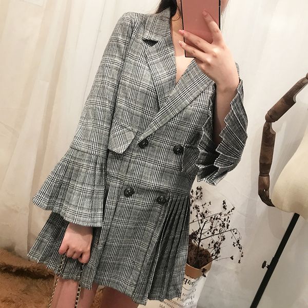 

fashion 2018 autumn new women jacket coat pleated flare sleeve turn-down collar plaid blazer coat, Tan;black