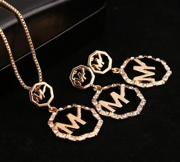 

Новые Прибытия Полые Буквы Михил Кулон Ожерелье Набор Блестящий Кристалл Горный