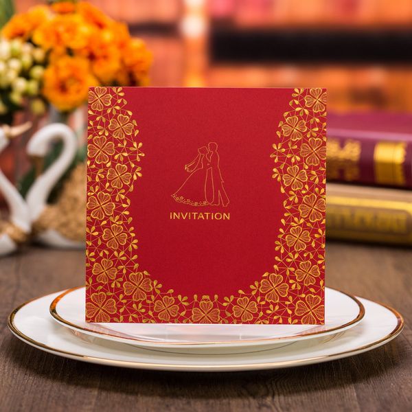 Novos convites de casamento chineses cartões livres de impressão convite com dourando os amantes flores vermelhas convites de casamento personalizados # BW-i0046