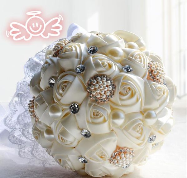 

eternal angel wedding gifts, bride holding flowers red envelopes bride bouquet