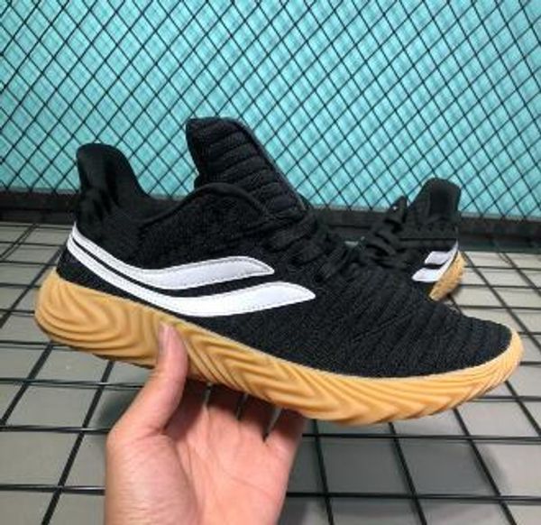 

2018 new men women Fashion SOBAKOV light breathable mesh Training Sneakers,mens Camping Hiking Trainer Runners Sports Running shoes footwear