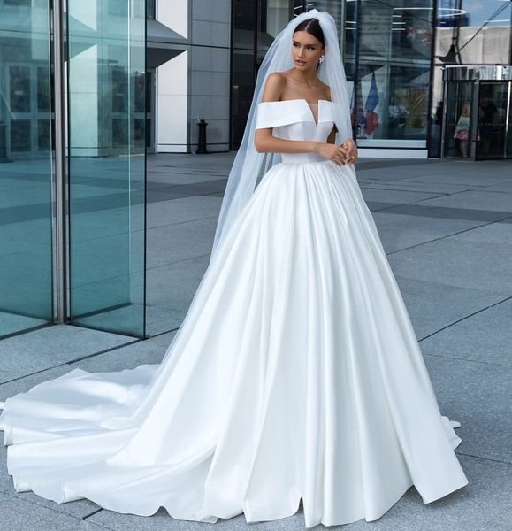 Edel von der Schulter Brautkleider eine Linie reine v Hals Brautkleider Court Zug Satin Vestido de Novia mit freiem Schleier 407