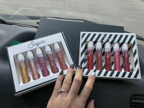 

Brilho de Lábios melaniatrump