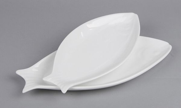 

wholesale-creative special-shaped plate of white fish pearl fish dish the microwave suit for oven