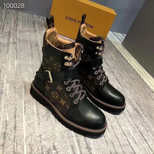 

new branded women glazed leather ankle martin boots thick rubber outsole .5cm chunky heel star trail boots size 35-40, Black