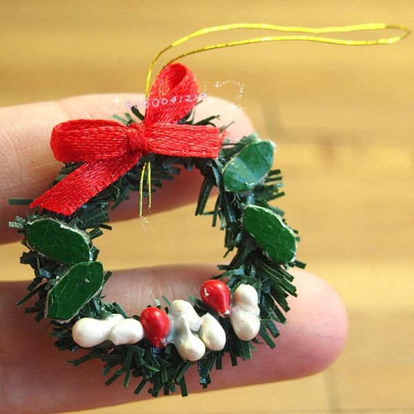 

dollhouse miniature 1:12 plastic christmas wreath door floral decoration spo338