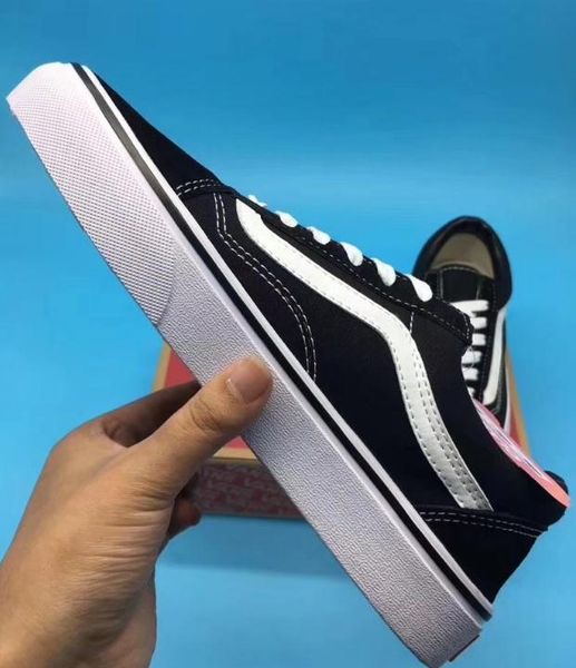 

Classics Black White Old Skool Skateboard Shoes Men Women Low Cut Casual Flat Shoes Sneakers Unisex Zapatillas Walking Shoes 35-45 -222
