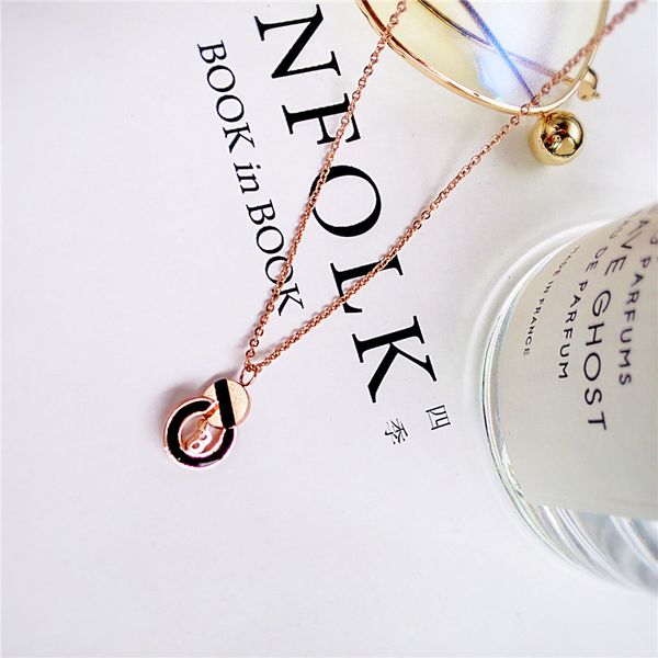 

2018 new titanium steel lady rose gold lock bone chain simple short bi-style accessories trend black pendant, Silver