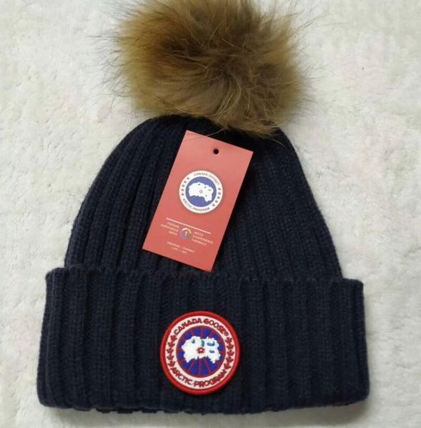 canada goose gorro gris