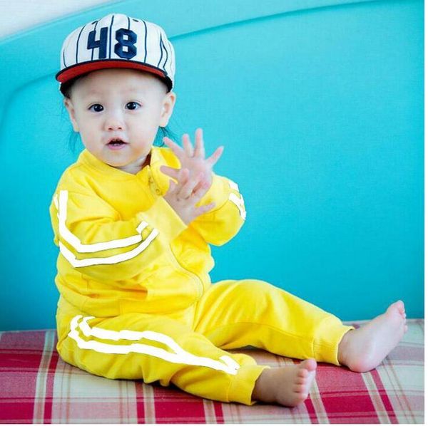 

2019 бренда мальчиков и девочек костюмы детские спортивные костюмы детские футболки брюки 2 шт/устанавливает детская одежда горячие продать, White