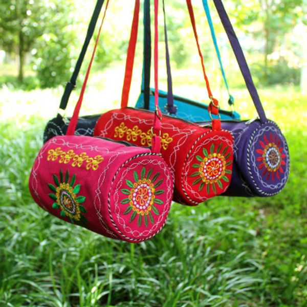 

fashion embroidery women small shopping handbagsmulti floral embroidered lady shoulder&crossbody bag all-match bucket carrier
