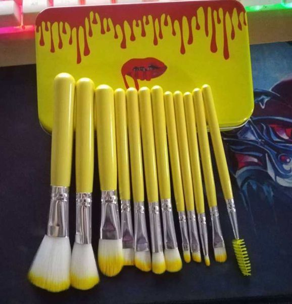 12 PCS conjunto de escova de maquiagem com caixa de ferro amarelo com Cabelo Sintético e cabo de madeira amarela 50 pçs / lote DHL