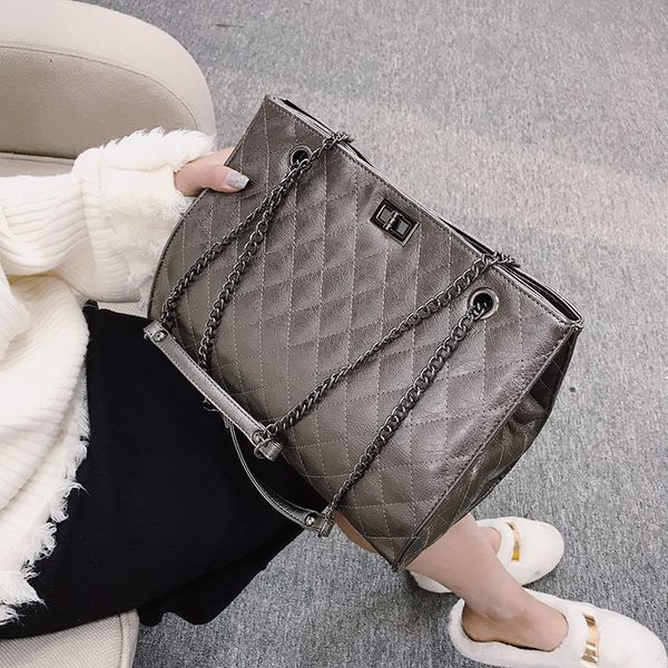 

2018 new fashion women leather square bags messenger bags clutch famous shoulder cross body purse songge //11